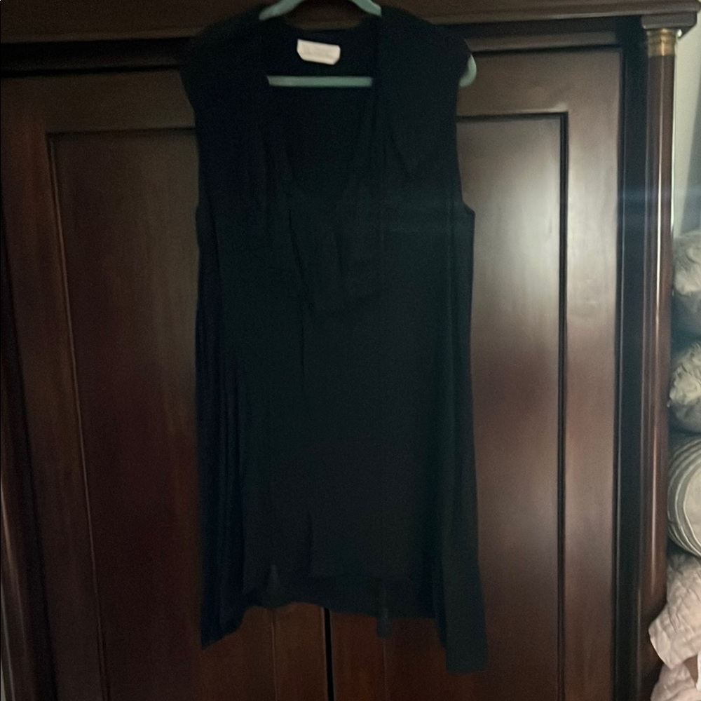 Chloe Black Sleeveless Tank Top